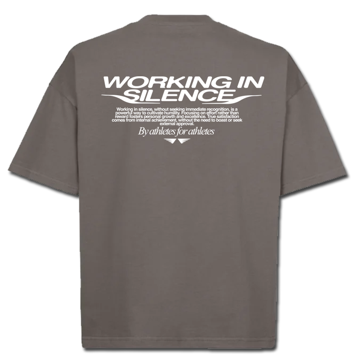 CAMISETA WORKING IN SILENCE - GRIS